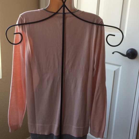 Light pink with gray trim sweater - Picture 4 of 4